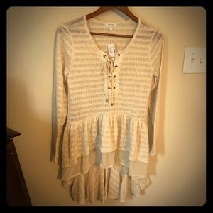 Maurices Large Cream Flowy Top, NWT